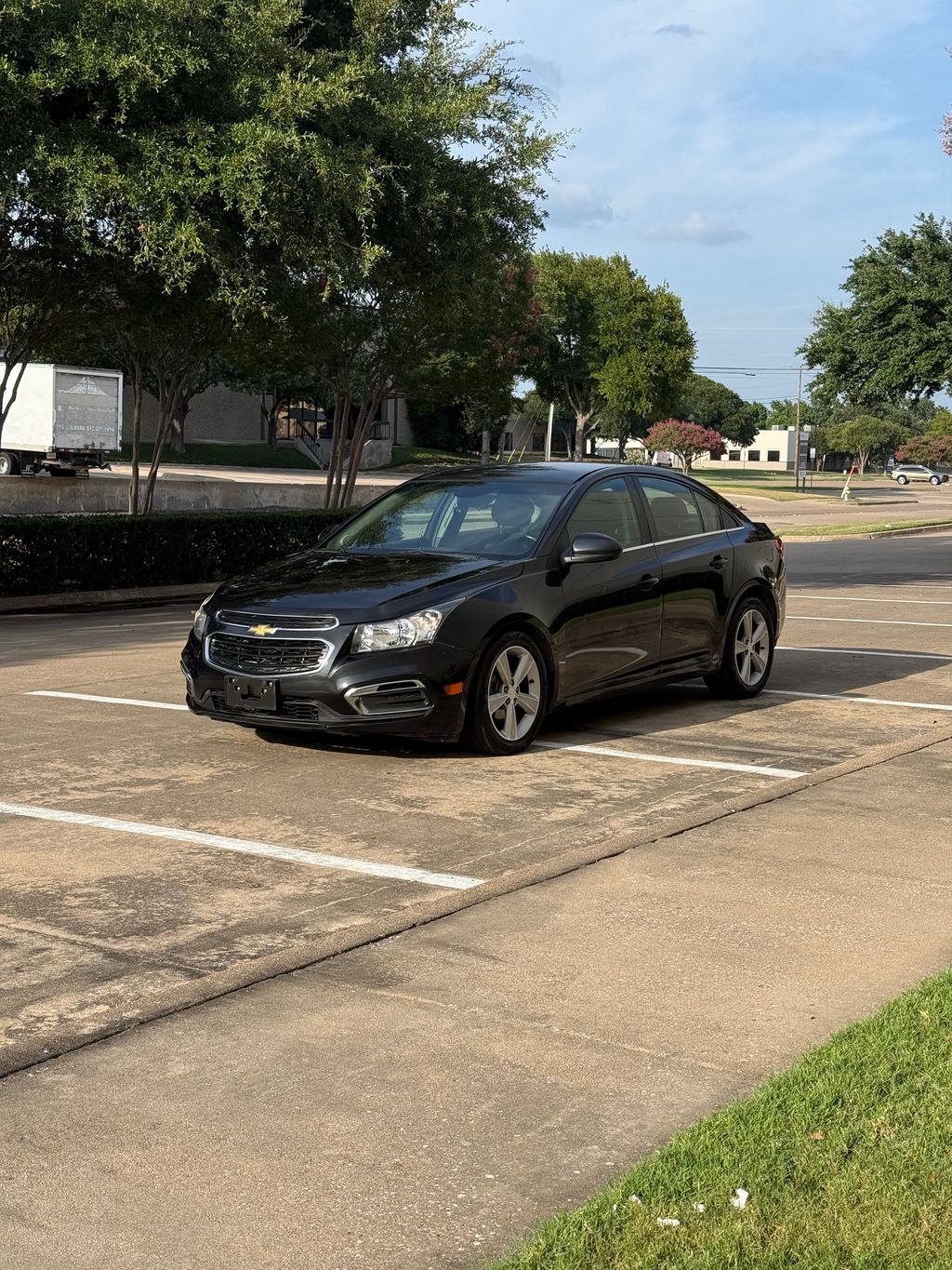 Black 2015 Chevrolet Cruze Sedan Front-Wheel Drive 6-Speed Automatic