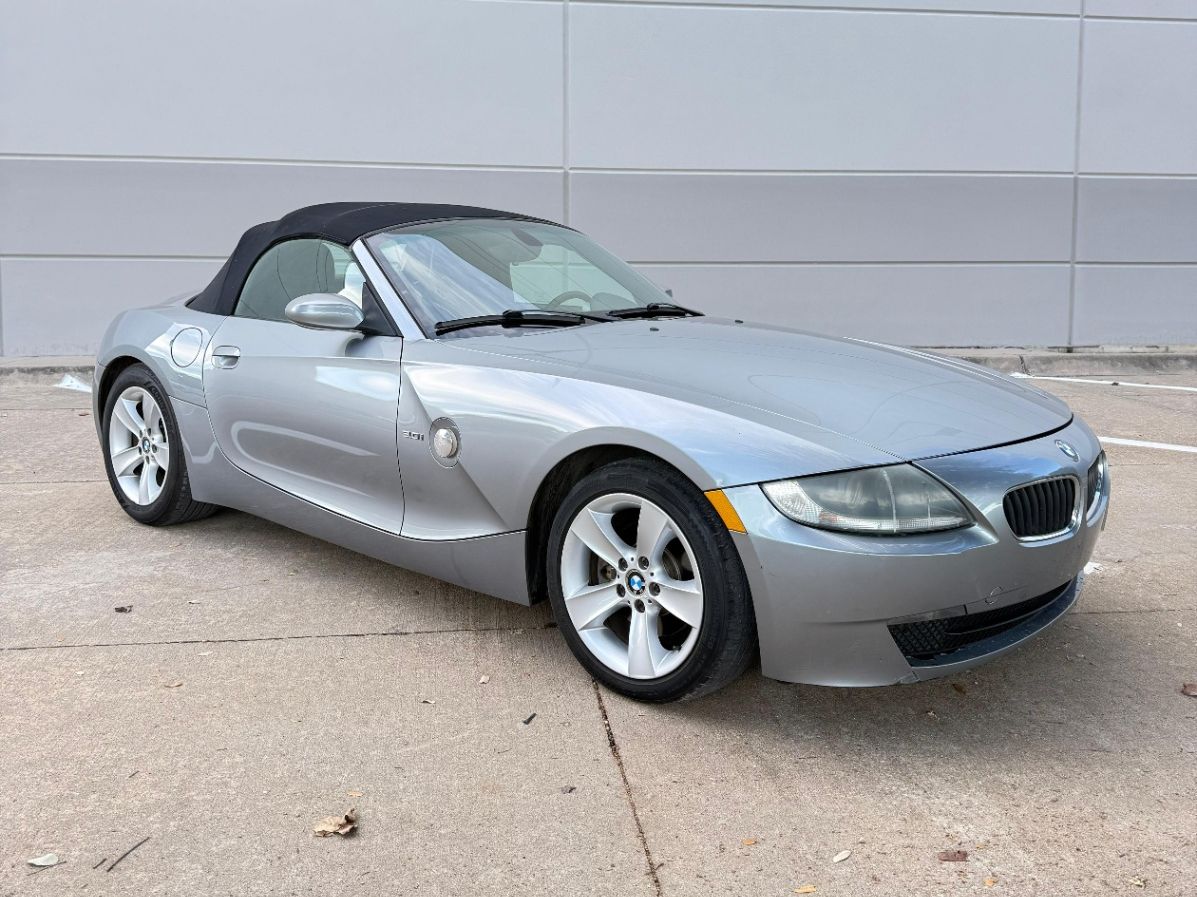 Silver 2006 BMW Z4 3.0i Roadster RWD Convertible Rear-Wheel Drive 6-Speed Automatic