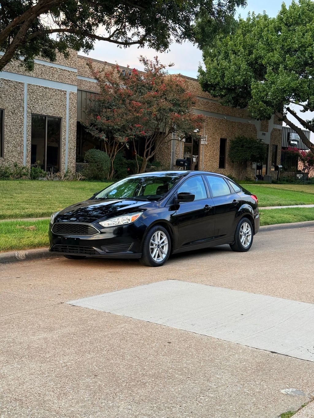 Black 2018 Ford Focus Sedan Front-Wheel Drive Automatic